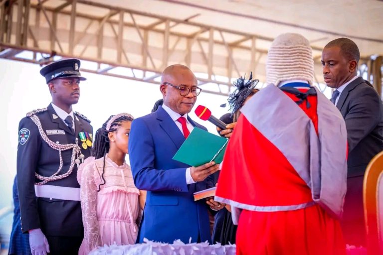 Peter-Mbah-being-sworn-in-by-state-chief-judge-Raymond-Ozoemena-on-Monday